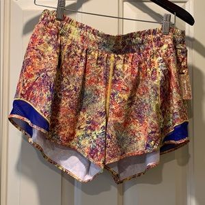 Hotty hotty short short SeaWheeze 2019 - size 12